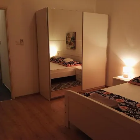 Mara Apartment *